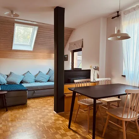 Lakeside Apartmán *